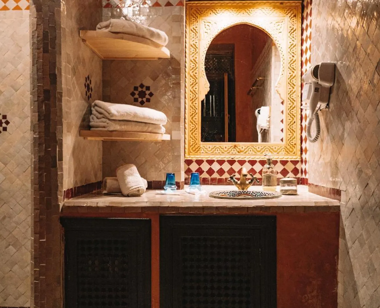 הוסטל מרקש Equity Point Marrakech 0*,